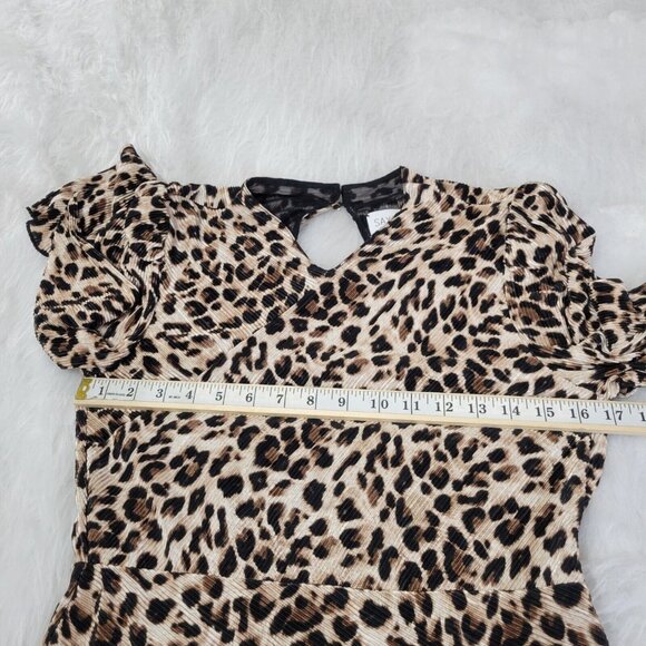 Saylor Emerson Leopard Animal Print Long Sleeve Ribbed Open Back Dress Medium - Picture 10 of 15